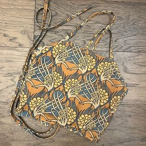 Albion Fit Switchback Crop Top